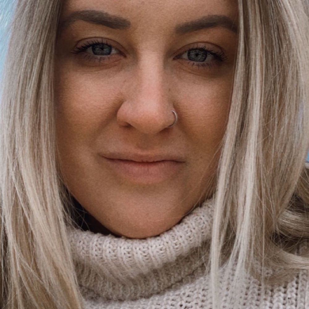 Meet your Posher, Brooke